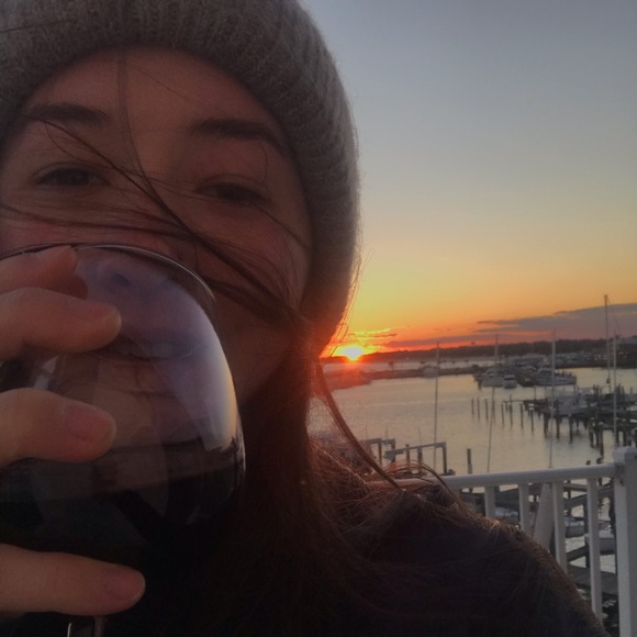 Meet your Posher, Ashlee - Picture 2 of 3